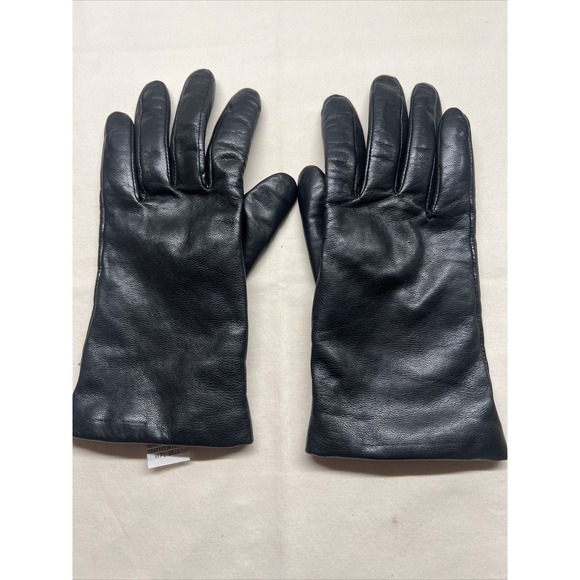 vintage black leather Gloves 100% Cashmere Lining size 7gloves ladies